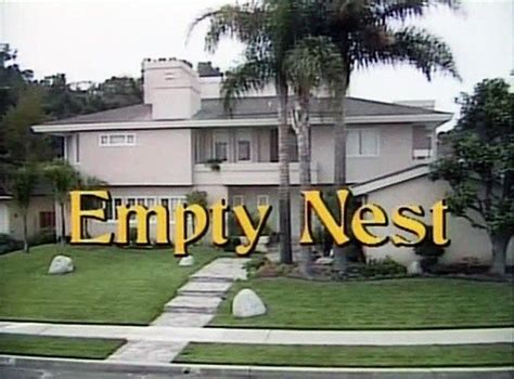  ¿Añoras la nostalgia de los 80? ¡Descubre Empty Nest y su hilarante retrato de la vida después del nido vacío!