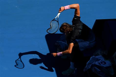 テニス ブレイク: 宇宙の果てでラケットを振る