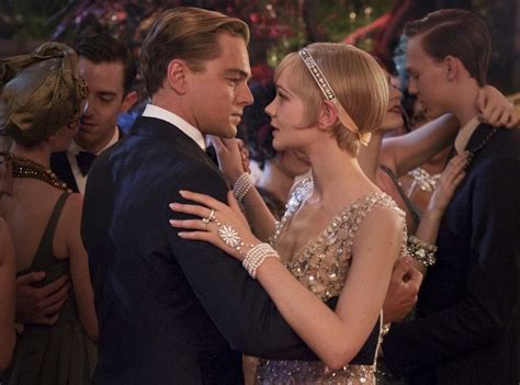 ¡El gran Gatsby! Una historia de amor prohibido y el decadente mundo de la élite americana en los años veinte?